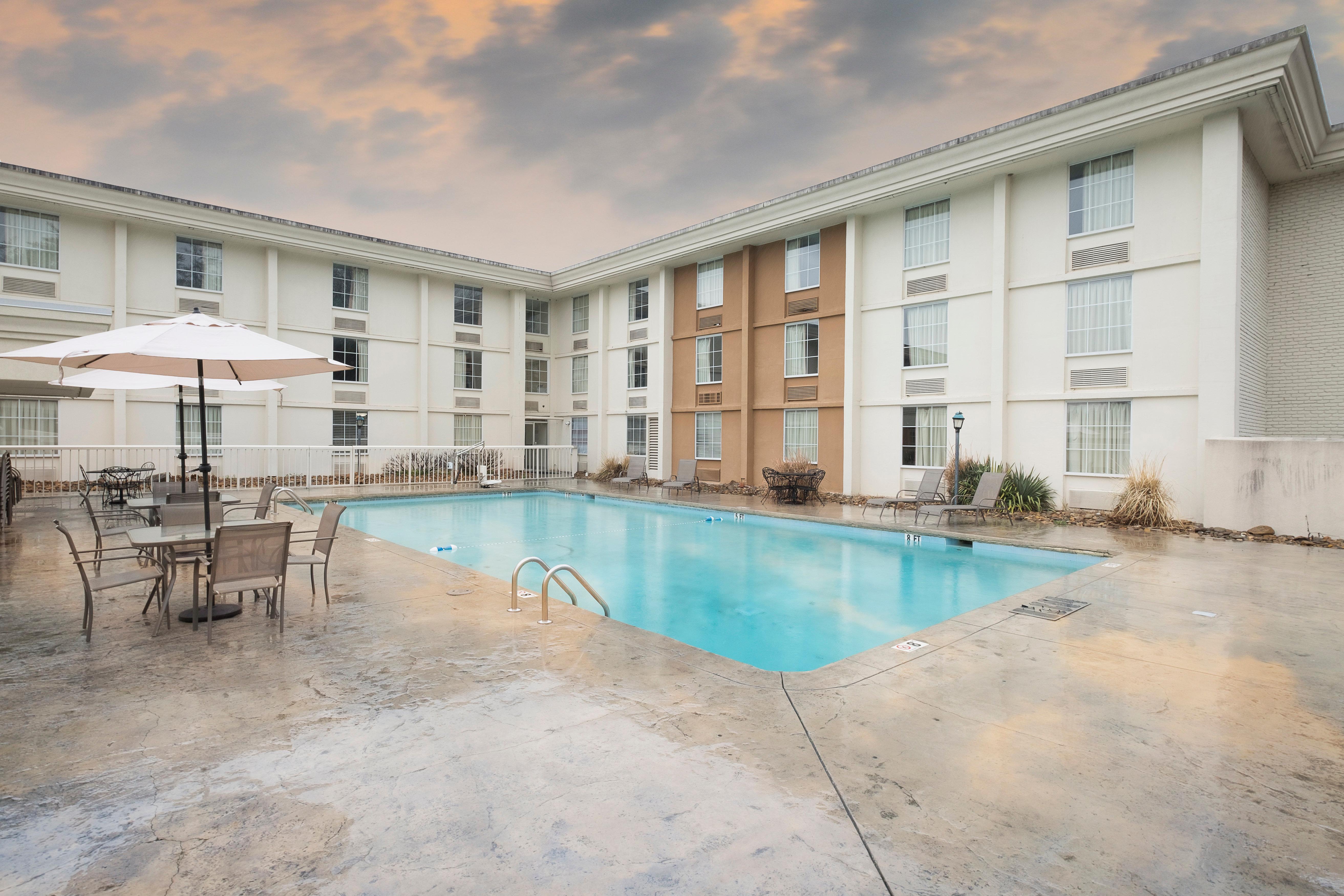 Red Roof Inn Knoxville Central - Papermill Road Екстер'єр фото